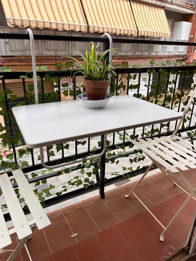 Precioso Apartamento Con Patio Granada Exteriör bild